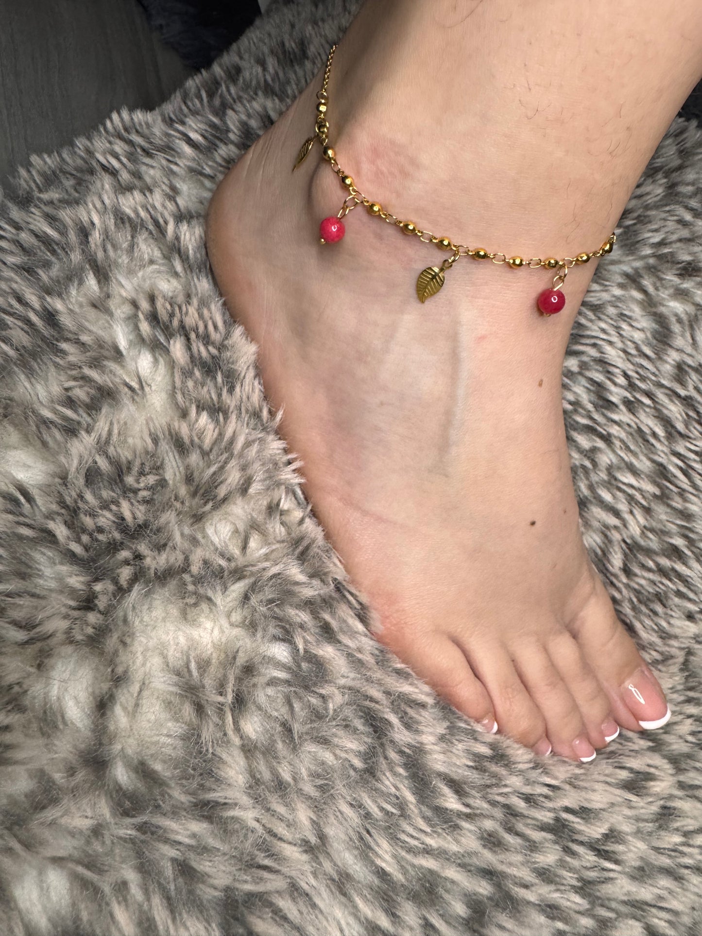 Foot bracelet